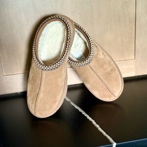 😈 😈 UGG Women's Tan Tasman II Suede Slippers with Sheepskin Lining 😈 😈